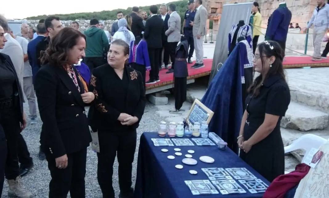 Antik Ruhla Modern Ezgiler: Kibyra’da Kültürel Defile Göz Kamaştırdı 3